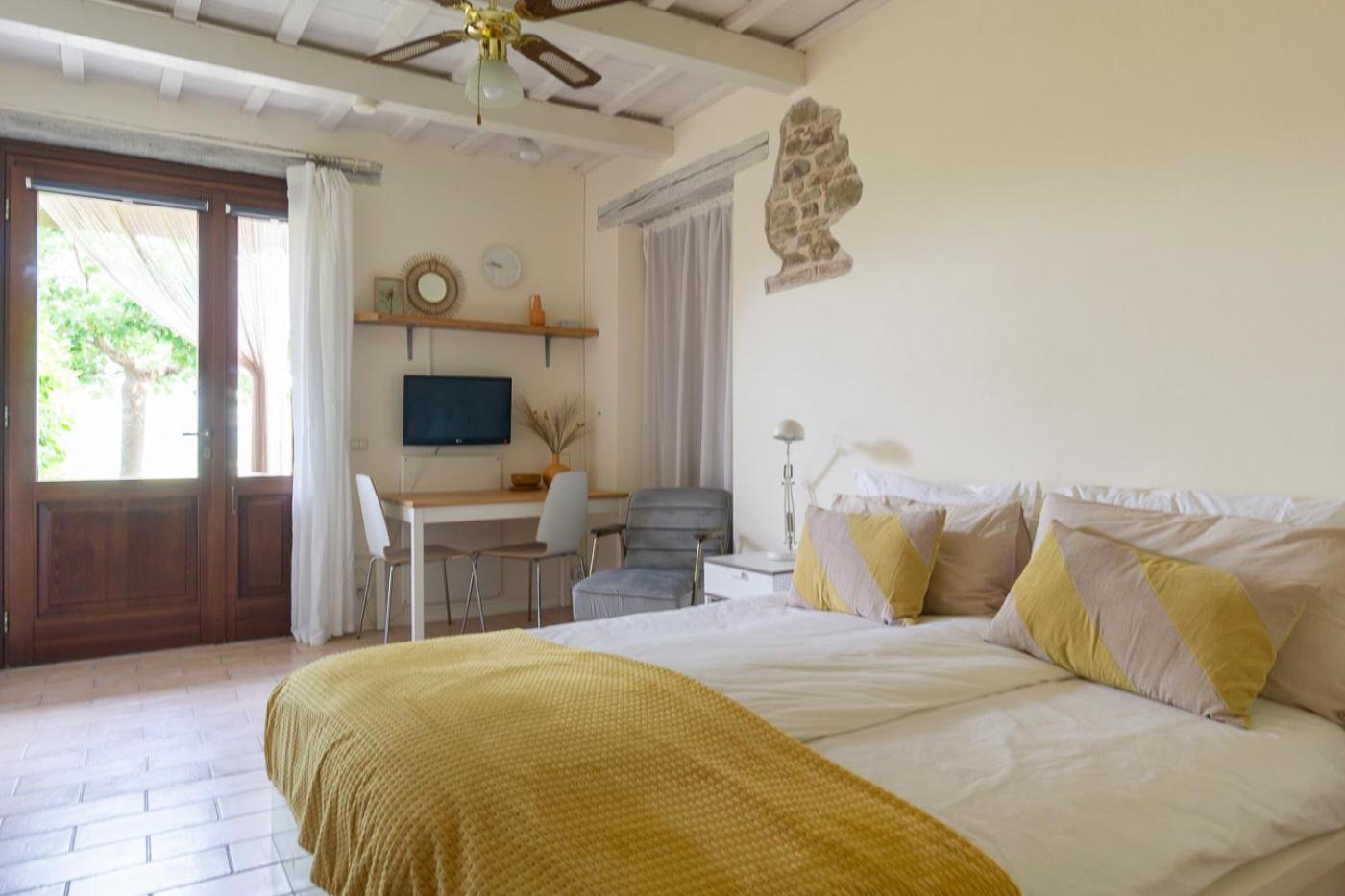 Rosa Nel Pozzo Apartments And B&B San Pietro  Exteriér fotografie
